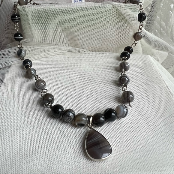 Genuine Agate Gemstone Bead Teardrop Necklace NWT - Picture 11 of 13